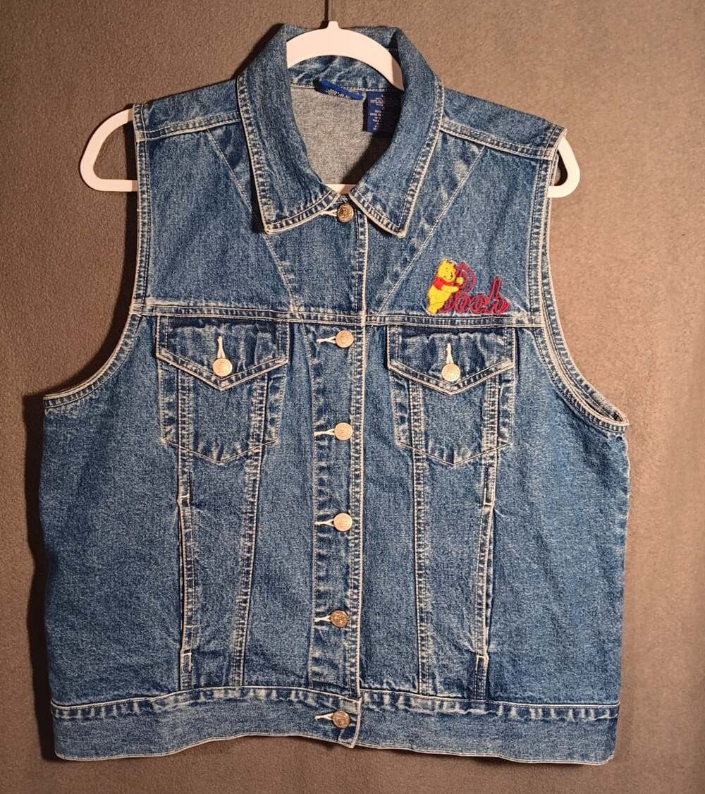 Winnie the Pooh Denim Blue Jean Vest Women’s Large Embroidered Back Detail VTG